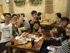 七星关烧烤加盟,学烧烤技术,开烧烤店多少钱疯狂烤翅加盟